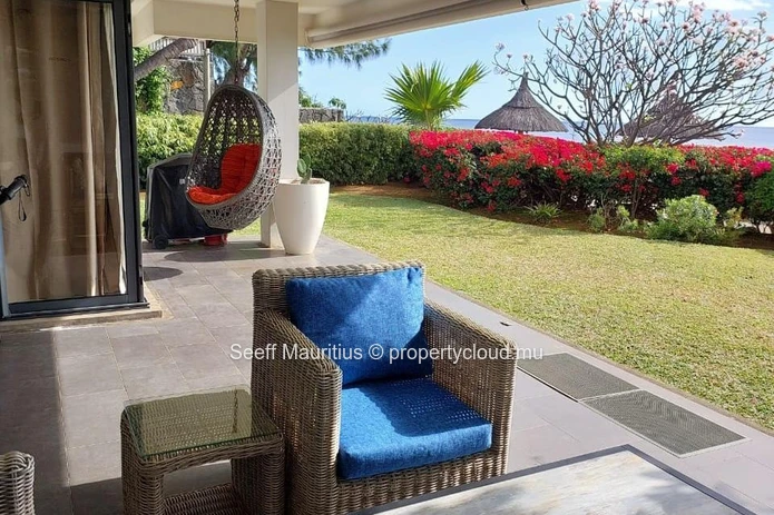 Beachfront Apartment with Unparalleled Views 