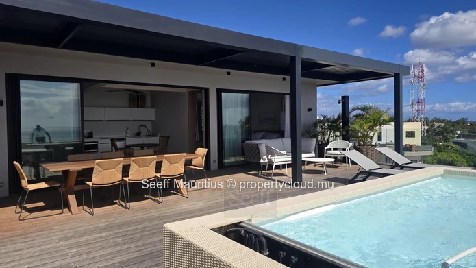 Elegant Duplex Penthouse with Panoramic Ocean Views – 3 Bedrooms + Study – Pointe aux Canonniers