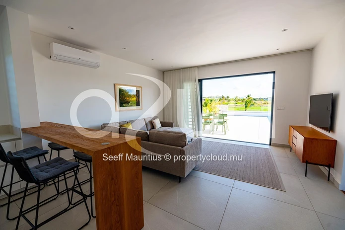 Elegant Villa with Golf Course Views and Ocean Breezes
