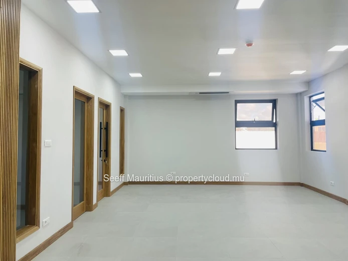 Office Space for Rent – Prime Location in Grand Baie