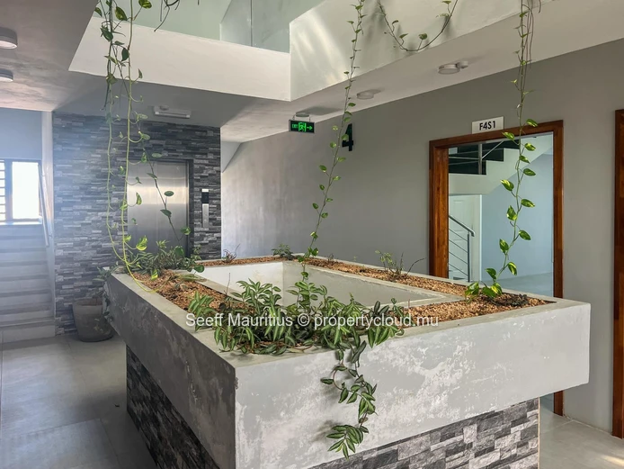Exceptionnel Penthouse Duplex – Flic en Flac | Vue Mer | Piscine Privée