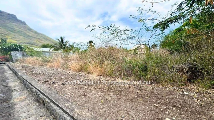 Prime Residential Land with Stunning Mountain View
