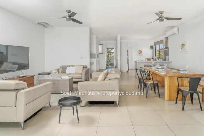 Sea-View Penthouse: Modern and Fully Furnished