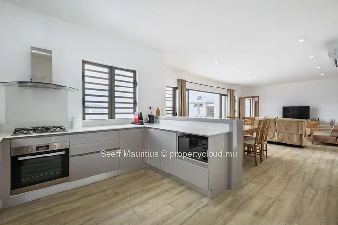 Modern Villa with Private Pool Near Grand Baie