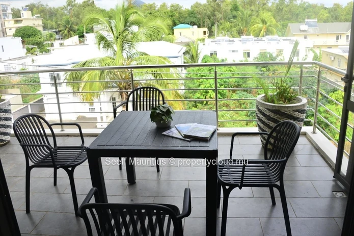 Appartement avec toit-terrasse et vue montagne