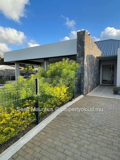 Spacious Modern Family Home in a Prime Location