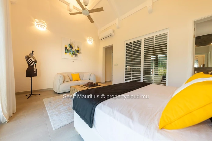 A Luxurious Haven of Serenity and Elegance