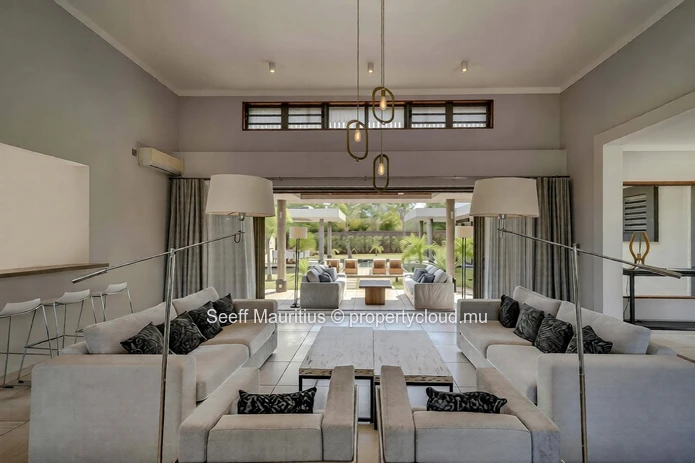 The Horizon House: A Masterpiece of Seamless Tropical Living