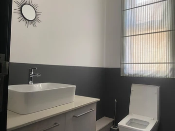 5 Bedroom Apartment