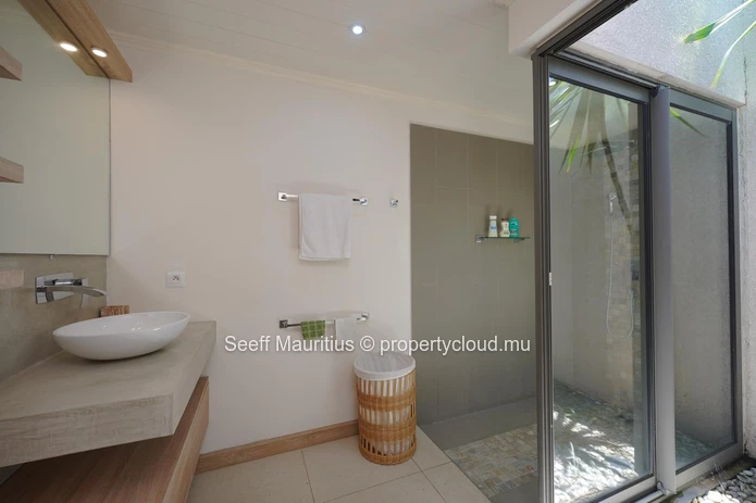 Refined Villa in Grand Baie