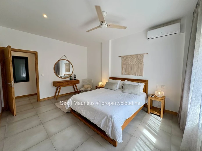 Modern  Apartment with Private Pool and Terrace