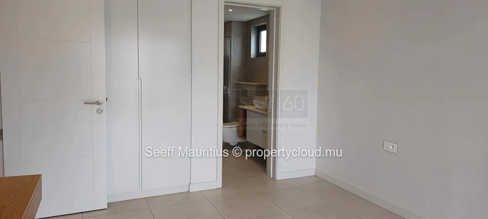 Stylish Apartment Steps from the Beach