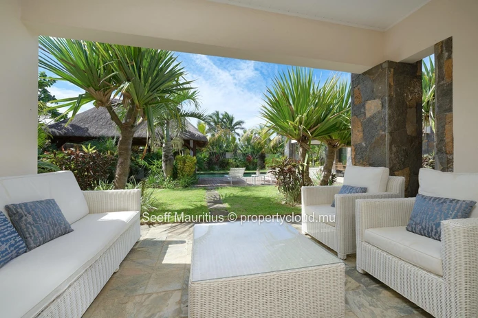 Luxurious Villa Retreat 