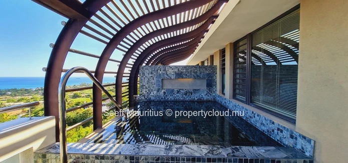 Appartement duplex avec une vue imprenable sur la mer