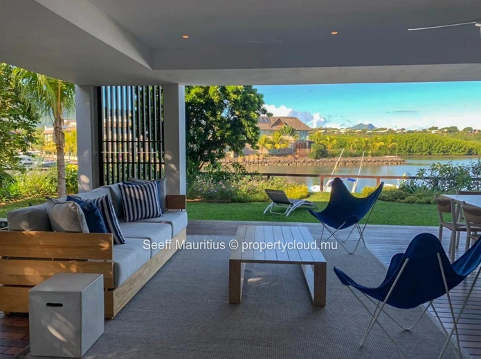 Stunning apartment in a private and secure residential area