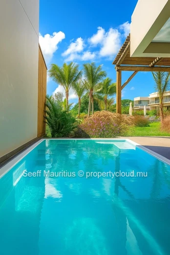 Luxury Waterfront Duplex with Private Pool