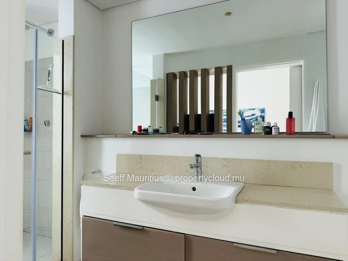 Sophisticated Golf Estate Sanctuary - Mont Choisy Smart City