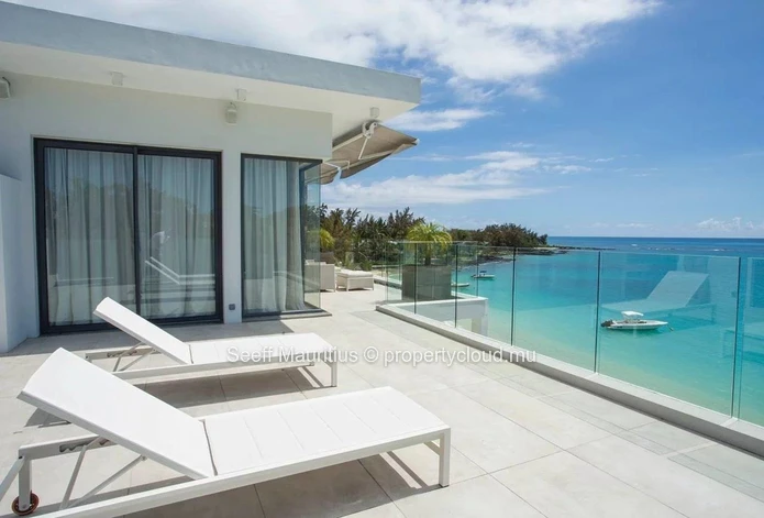 Exceptional Beachfront Villa