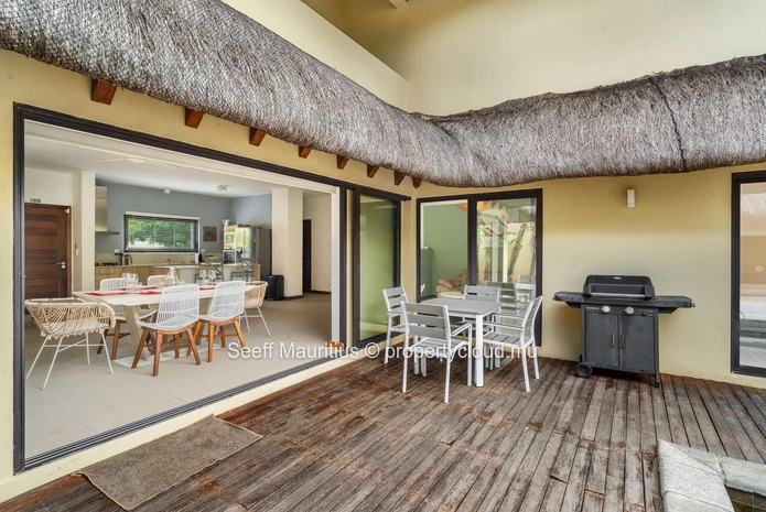 Luxe balinais : villa avec vue imprenable sur les montagnes