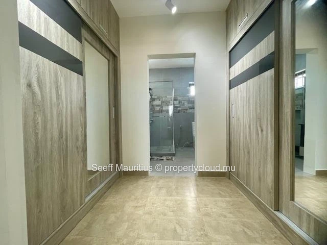 Beautiful Indivitual House with 3 Bedrooms, Spacious Living Areas, and Private Pool