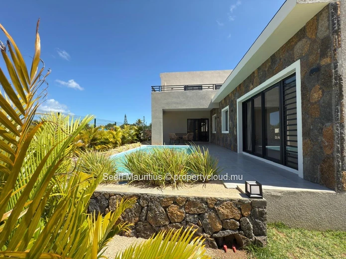 Coastal Serenity Awaits: Your Modern Villa in Calodyne