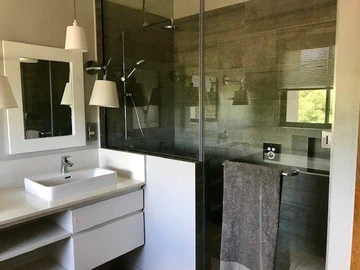 5 Bedroom Apartment