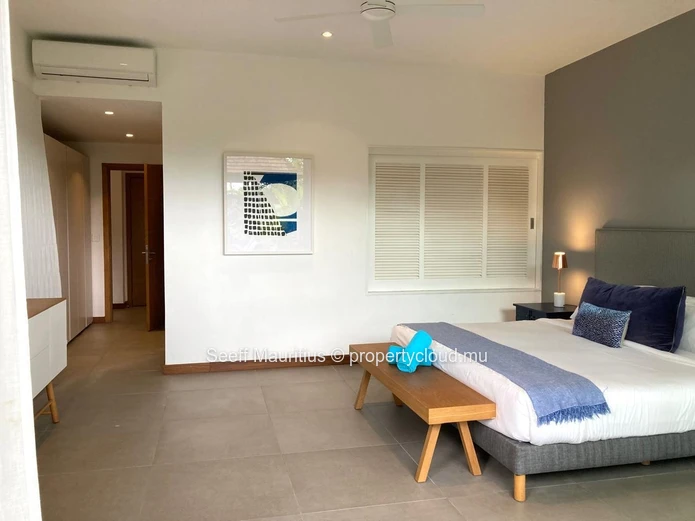 Serene Tropical Luxury Living