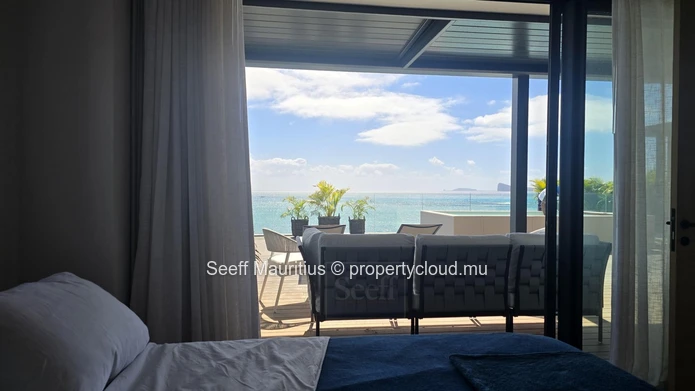 Elegant Duplex Penthouse with Panoramic Ocean Views – 3 Bedrooms + Study – Pointe aux Canonniers