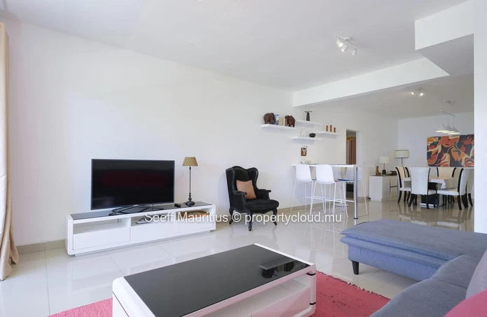 Modern Living at Résidence Azure, Péreybère