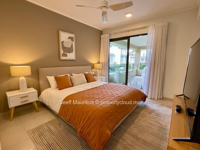 3-Bedroom Seaside Apartment