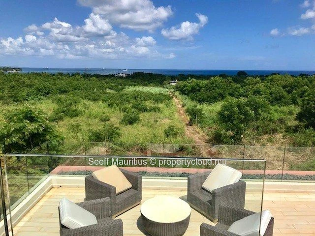 Luxury 5-Bedroom Penthouse for Sale – Foreign Acquisition Allowed