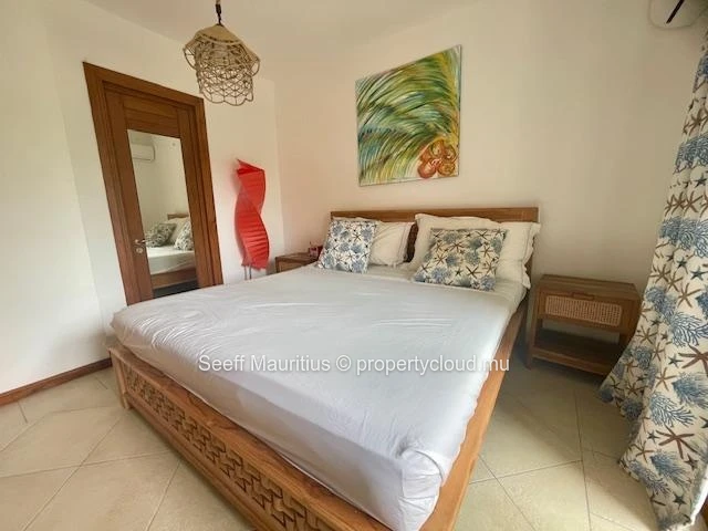Beautiful Duplex Just Steps from the Sea