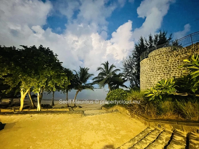  Exclusive Serviced Plot with Premium Benefits