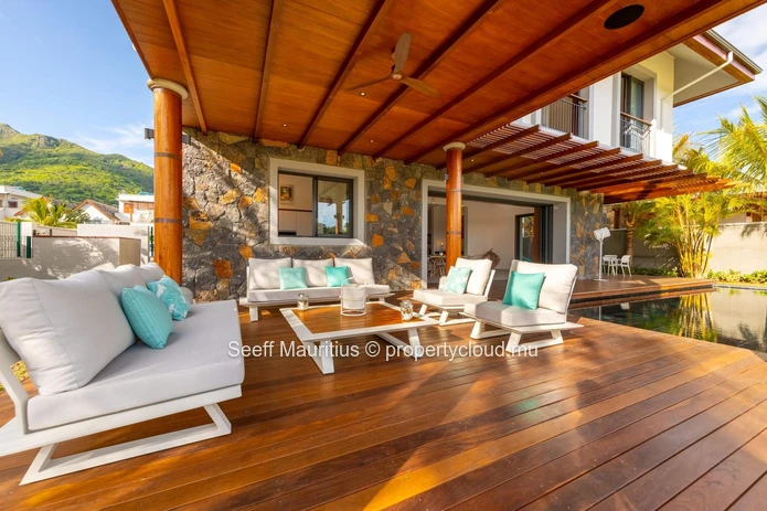 A Luxurious Haven of Serenity and Elegance