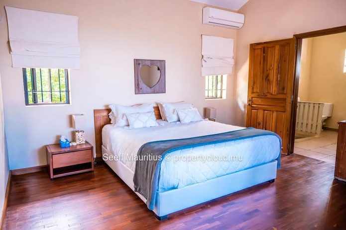 The Ultimate Getaway: A Panoramic View of the Infinite at Belle Vue