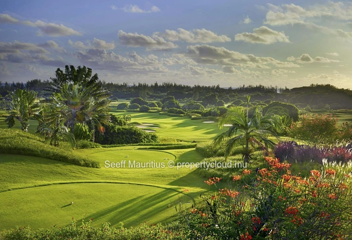 Exquisite Villa Nestled in Prestigious Golf Estate