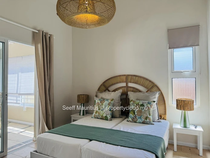 Coastal Elegance Meets Tropical Serenity 