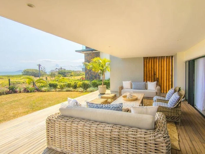 Elegant Escape: 4-Bedroom Combo Apartment