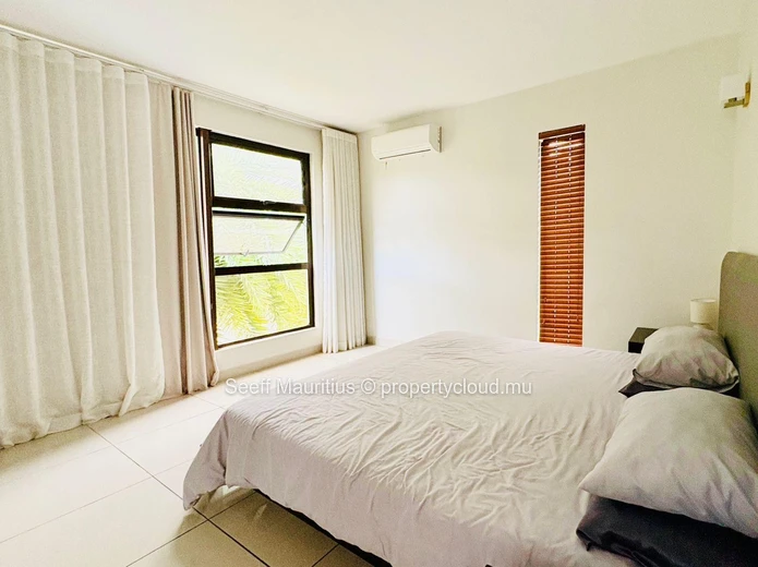 Beachside Bliss: 3-Bedroom Apartment for Rent