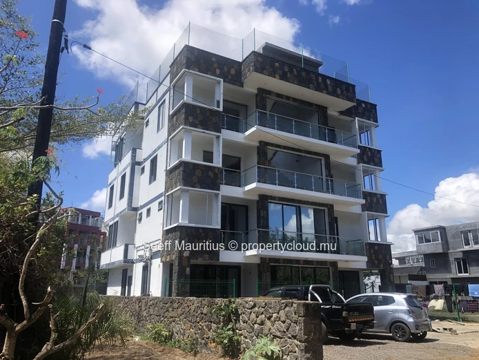 Modern Duplex Apartment in Pereybere