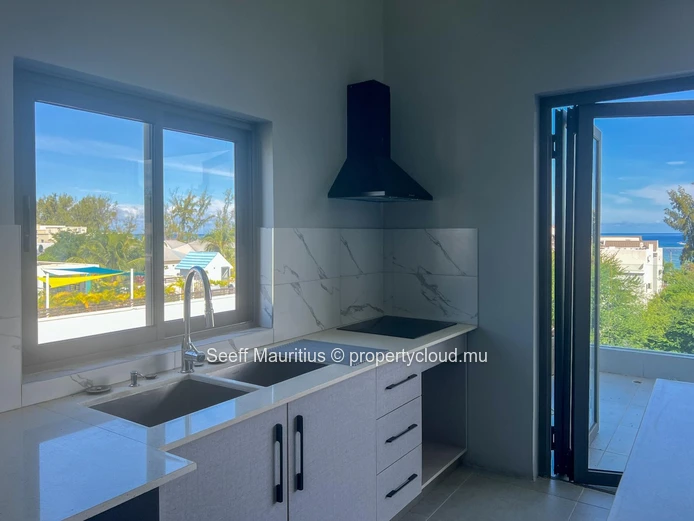 Exceptionnel Penthouse Duplex – Flic en Flac | Vue Mer | Piscine Privée