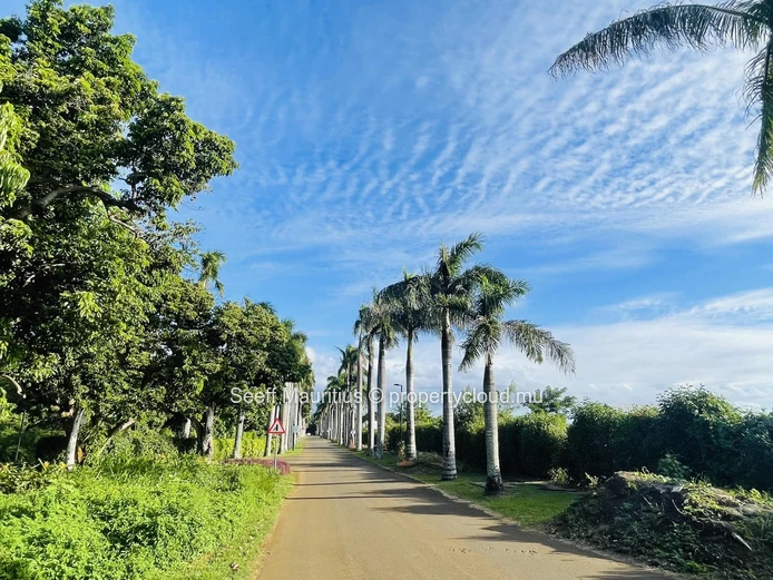 Exceptional Residential Plot in Beau Plan Smart City