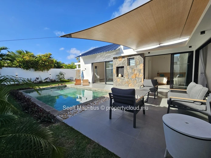 Tropical Sanctuary in Gated Estate