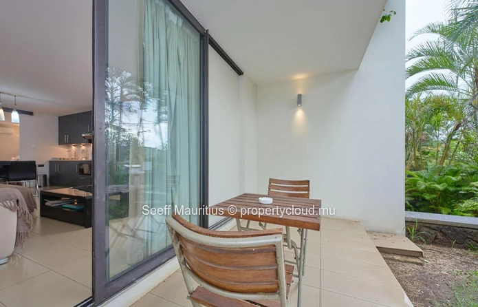 Coastal Elegance Near Mont Choisy