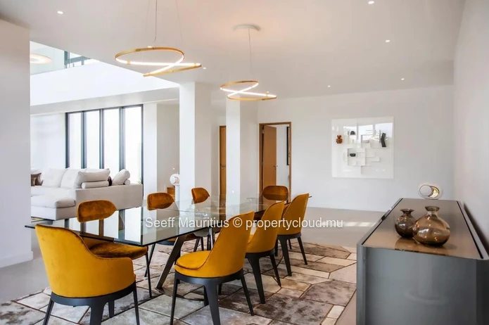 The Pinnacle of Riverside Luxury