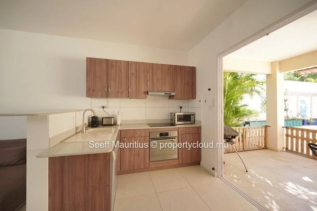 Fully Renovated Tropical Dream Duplex