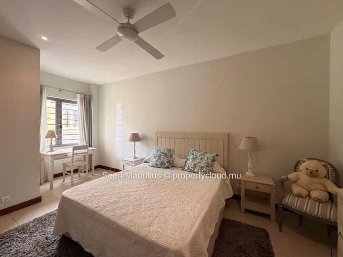 Luxury 3-Bedroom Living with Private Garden - Bon Espoir