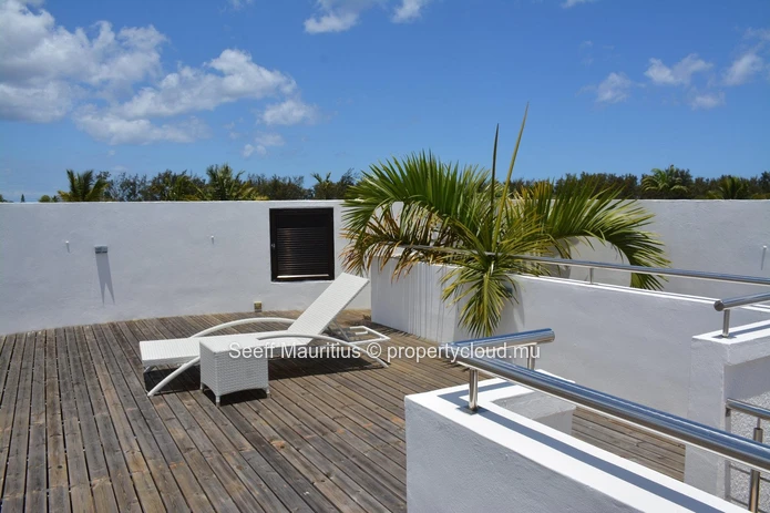 Unique Luxury Villa Close To The Beach