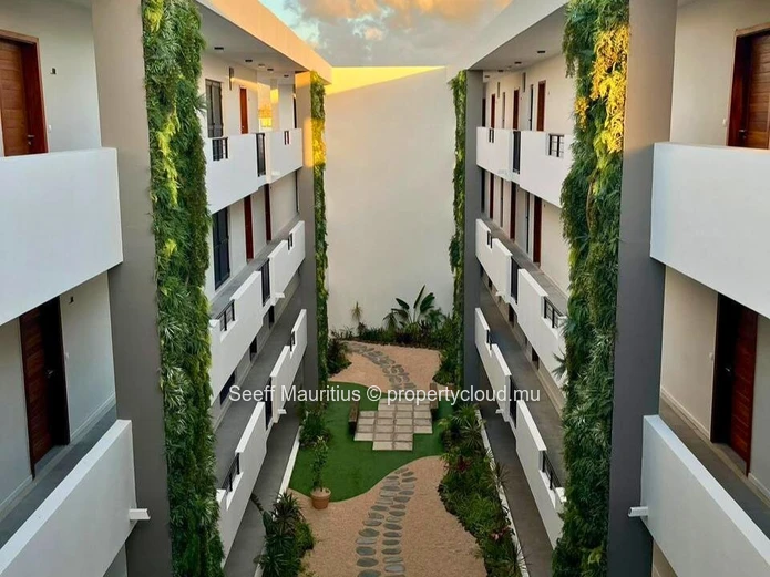 Modern 2-Bedroom Apartment with Stunning Views