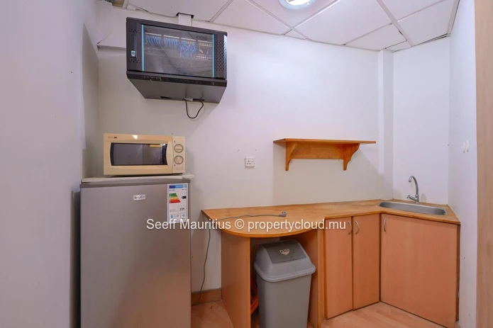 Fully Equipped Office Space in Grand Baie's Popular Business Hub